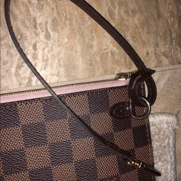 Louis Vuitton neverfull Pochette - Picture 4 of 8